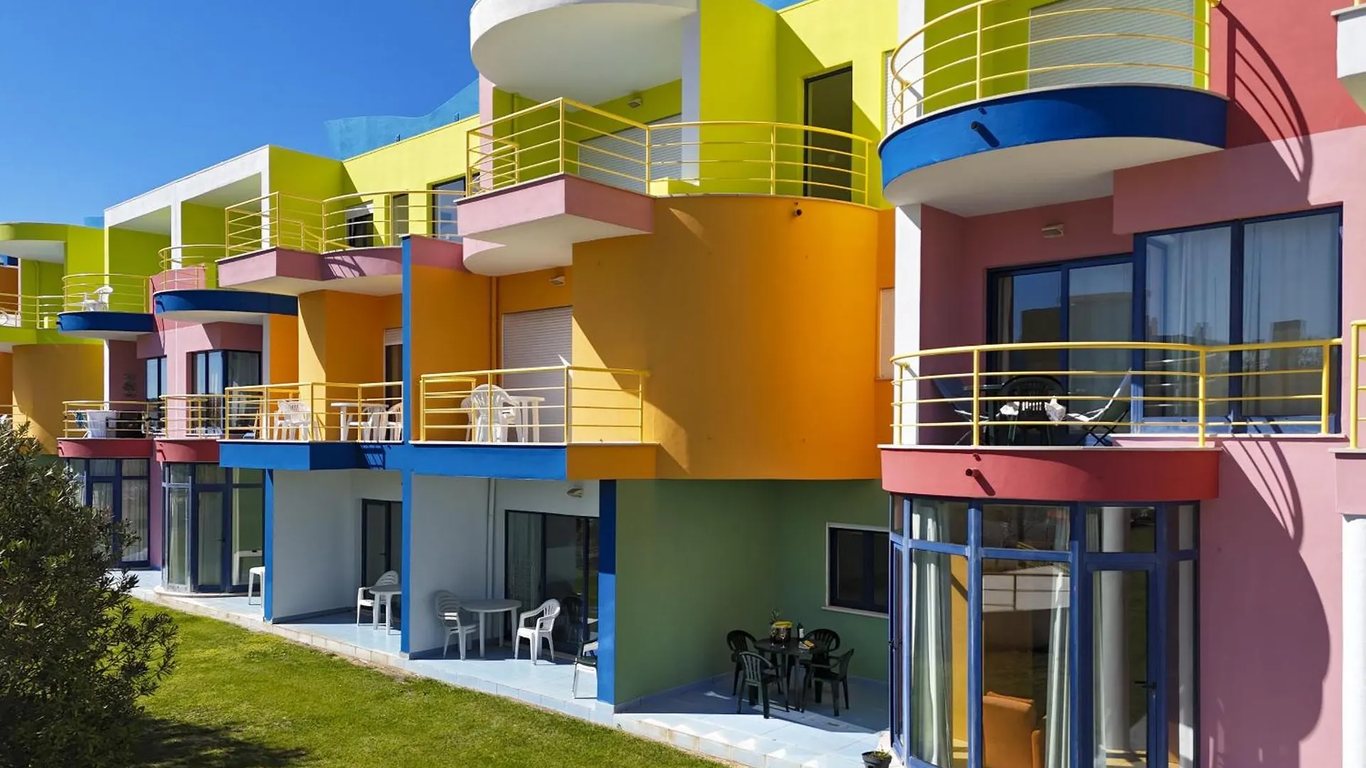 Marina Orada Apartment With Pool - 900M From The Beach Albufeira